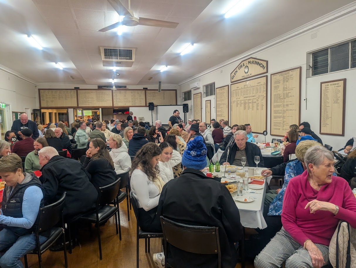 function room full of people for table quiz